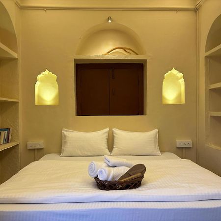 Vintage River Homestay Varanasi Ngoại thất bức ảnh