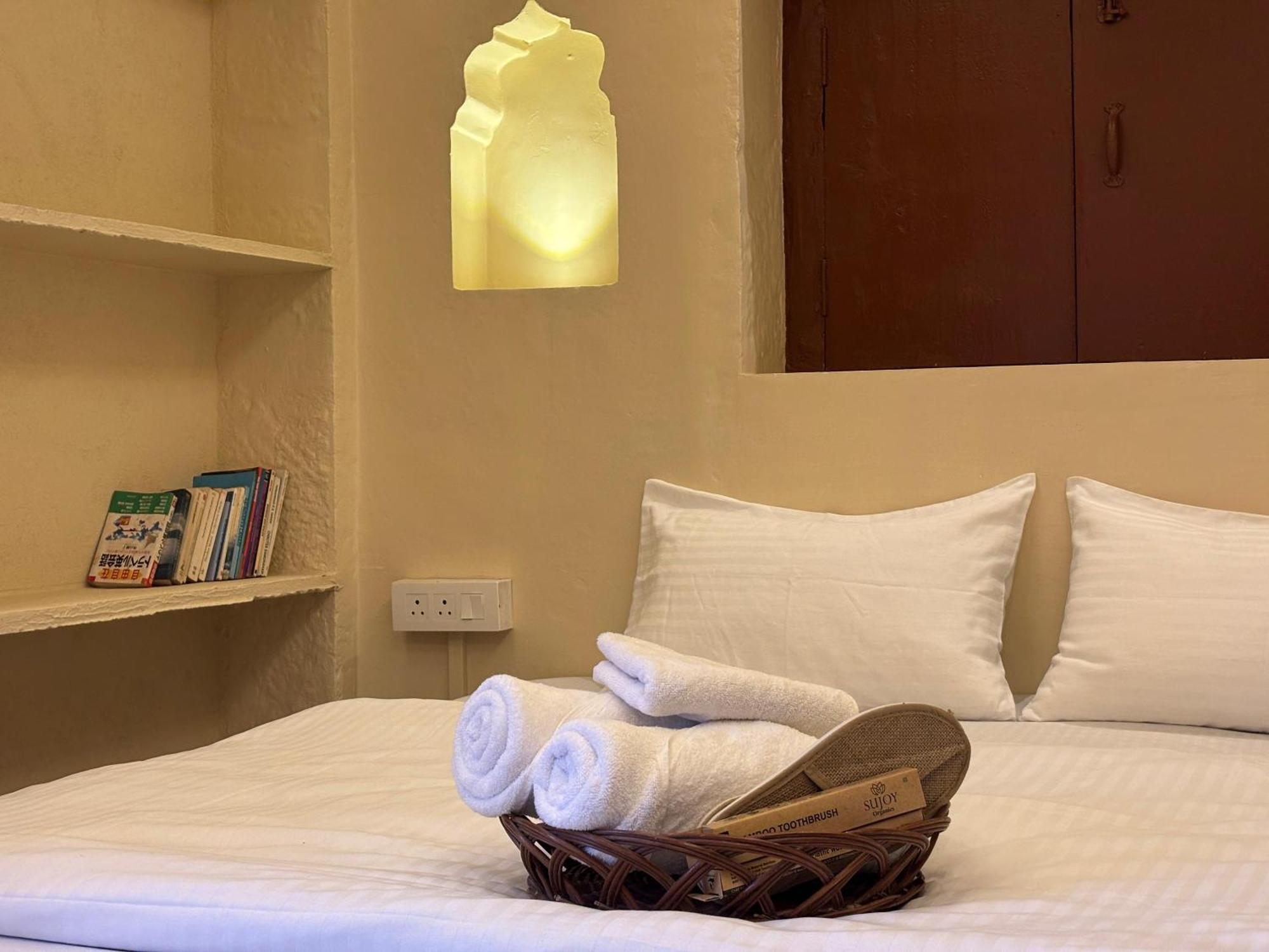 Vintage River Homestay Varanasi Ngoại thất bức ảnh