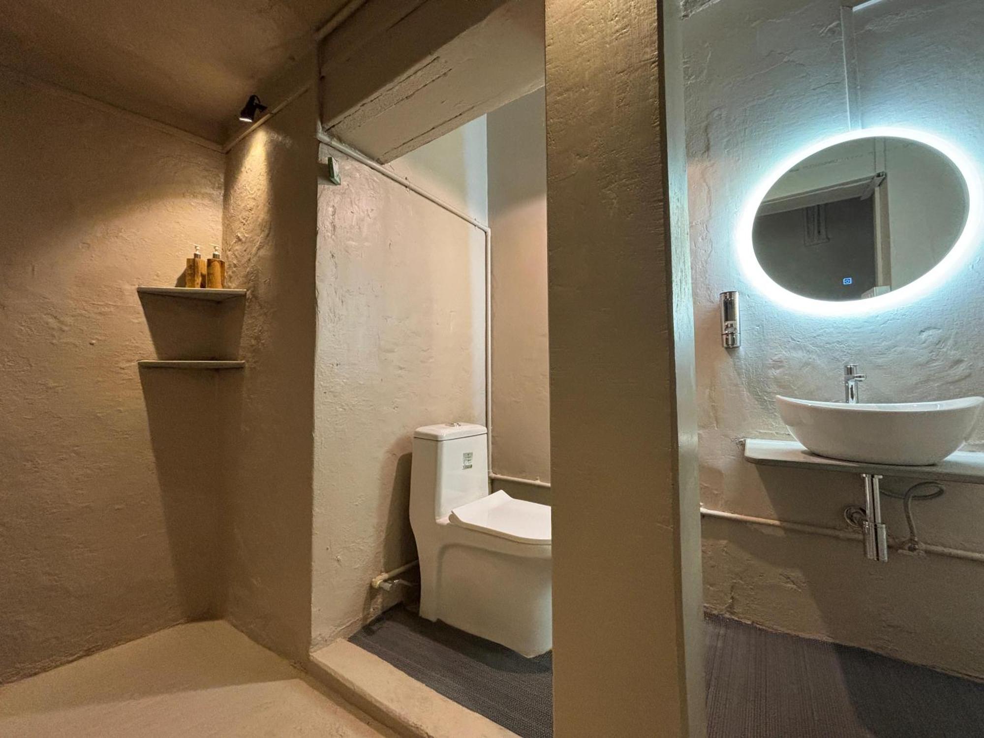 Vintage River Homestay Varanasi Ngoại thất bức ảnh